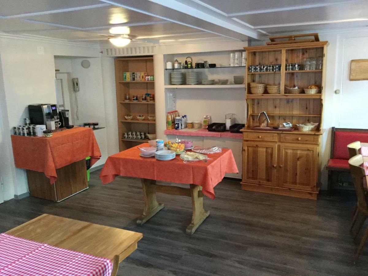Hotel Restaurant Raben Linthal Extérieur photo
